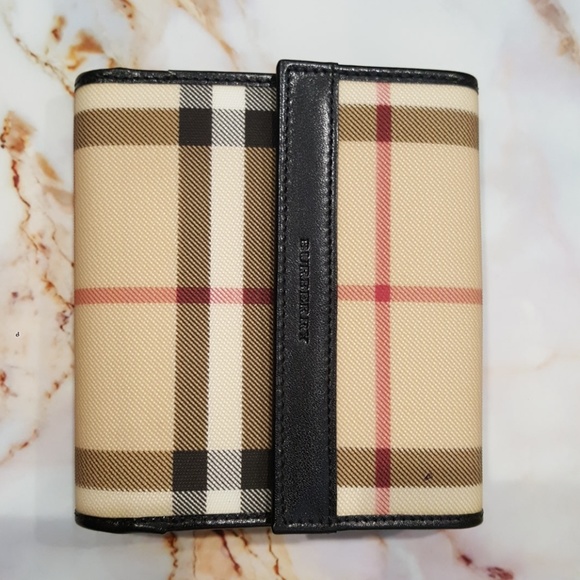Women's Burberry Wallet - Picture 1 of 5